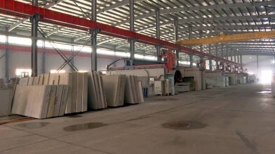 省內(nèi)外知名央國(guó)企到蛟河市參觀考察石材產(chǎn)業(yè)發(fā)展情況:石材